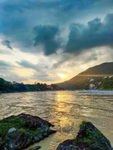 Why is Uttarakhand a Famous Tourist Destination?